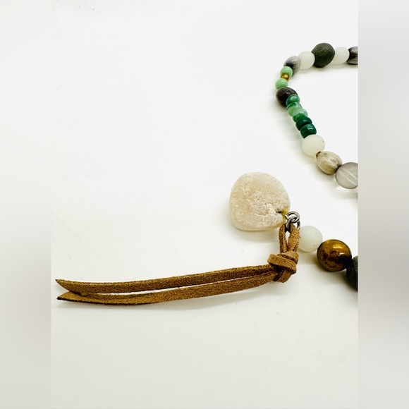 Vintage Druzy Pendant Bead Necklace - Picture 4 of 12